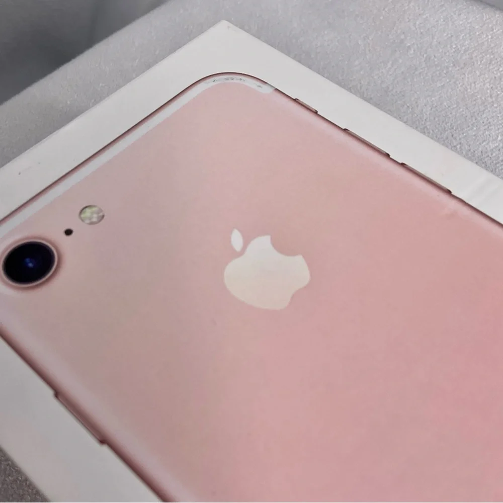 Apple iPhone 7 Rose Gold 128 GB Empty Box Only